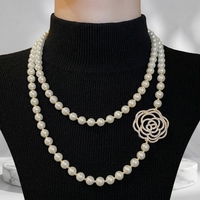 Collier de luxe en perles de camélia, collier de perles avec fleurs, fait main, double couche, longue chaîne pour pull, bijoux fins pour mariage