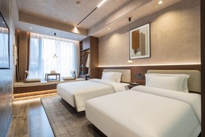 SHIYI Muebles comerciales <span class=keywords><strong>Motel</strong></span> 6 Casegoods Precio al por mayor Minimalista Madera dura Hotel Proyecto Muebles - Product Image 3