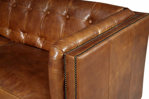 Elegante Sofá Chesterfield de Cuero de 2 Plazas, Artesanía de Primera Calidad con Asientos Cómodos y Estilo Atemporal - Product Image 3