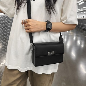Benutzer definierte Mode Hochwertige PU Brusttasche Großhandel Umhängetasche Designer Männer <span class=keywords><strong>Anti</strong></span> Diebstahl Quadratische Schulter Umhängetaschen - Product Image 1