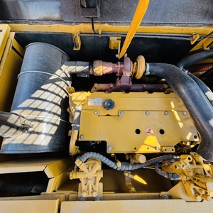 Escavatore CAT 320D2 da 21 Tonnellate con Trivella, Pinza, Martello Demolitore, Attacco Rapido e Altri Accessori e Utensili 320D 320C 323D - Product Image 4