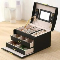 Boîte à bijoux multifonctionnelle en cuir à 3 niveaux, style tiroir, avec serrure pour boucles d'oreilles et bijoux, boîte à bijoux à trois couches avec serrure en arche