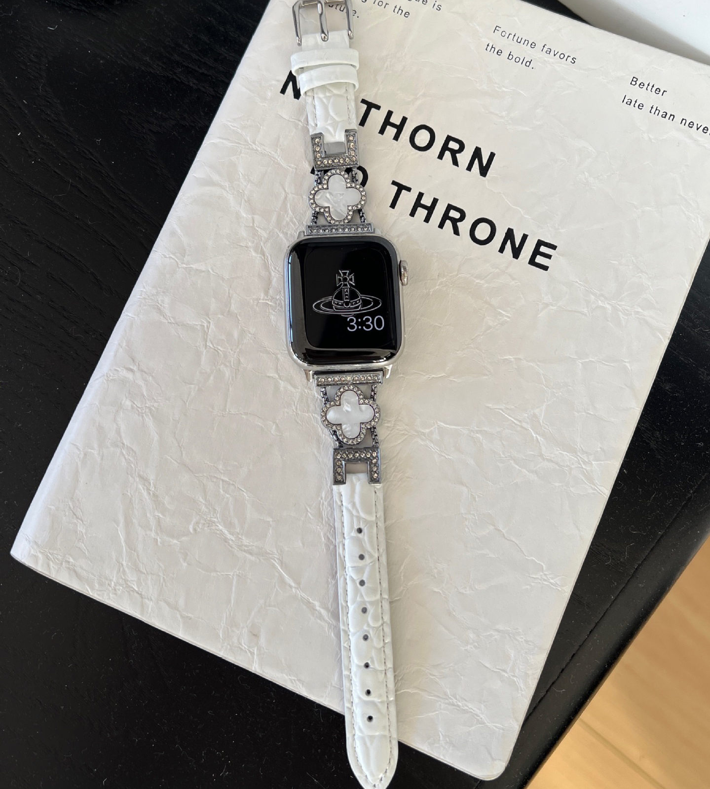 Blanc + argent