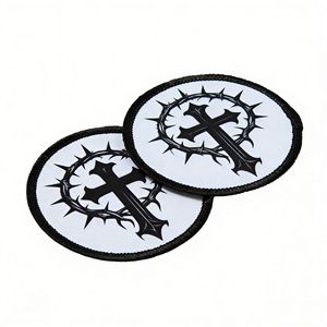 Parches Tejidos con Logotipo Personalizado Premium, Insignias Termoadhesivas para Gorras y Bolsas - Product Image 4