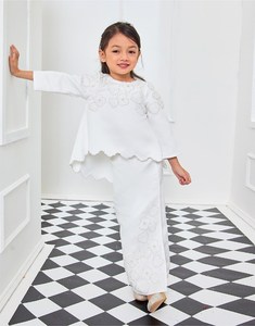 <strong>Wholesale</strong> <strong>Malaysia</strong> <strong>Clothes</strong> Baju Kurung Cotton Floral Printed Tops with Ruffles and Elastic Long Skirt Dress for <strong>Kids</strong>