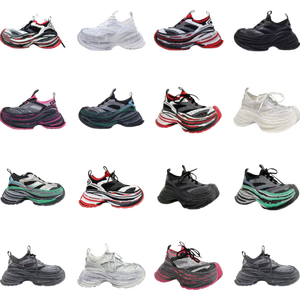 Zapatillas de diseñador con plataforma que aumenta la altura en 16 cm para hombre, zapatillas de running retro de diseñador, logotipo personalizado, suela gruesa que aumenta la altura - Product Image 1