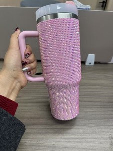Vaso Térmico de Acero Inoxidable de 40oz con Asa, Tapa con Popote y Diseño <span class=keywords><strong>Bully</strong></span> Ice Country, para Bebidas Frías y Calientes - Product Image 6