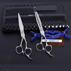 กรรไกรตัดผมใบมีดสีแดง 6.0 นิ้ว กรรไกรซอยผม กรรไกรตัดผมแบบแบน สำหรับคนถนัดขวา สแตนเลส 440C อุปกรณ์ช่างตัดผมมืออาชีพ - Product Image 5