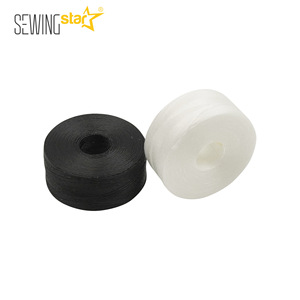 Hilo de bobina para bordar SEWINGstar, poliéster blanco 1.0x, con orificio Bollback para equipos de procesamiento de prendas - Product Image 4