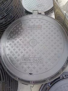 Aanpasbare Heavy-Duty Nodulair Gietijzeren Putdeksels Voor Cirkelvormige E600 Drainagesystemen Met Verschillende Diameter Gietijzer Materiaal - Product Image 2