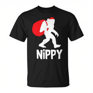T-shirt de Noël Bigfoot Nippy Holiday noir pour adulte unisexe - Product Image 2