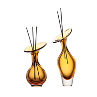 Diffuseur de parfum en verre ambre doré, style minimaliste moderne, bouteille sculpturale à parois épaisses, vase diffuseur à bâtonnets pour hôtel, maison de luxe, aromathérapie