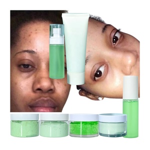Vente en gros : Crème au thé vert <span class=keywords><strong>anti</strong></span>-rides et <span class=keywords><strong>anti</strong></span>-<span class=keywords><strong>taches</strong></span> efficace, élimine l'acné, stoppe l'hyperpigmentation et illumine la peau. - Product Image 3