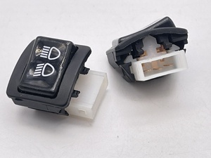 Accessoires pour motos, interrupteur pour moto/vélo électrique, interrupteur de phare à trois positions Xiao Sha 50, cinq interrupteurs principaux - Product Image 3
