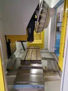 Pièce de haute qualité haute efficacité CNC perceuse taraudage Center perceuse pour métal