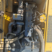 Excavatrice de carrière d'occasion bien entretenue PC240LC-8MO 2018 avec poids opérationnel standard et moteur fiable