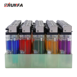 Shunfa Usine <span class=keywords><strong>Prix</strong></span> de Gros Haute Qualité OEM Logo Personnalisé LED Silex Briquet Cigarettes Briquet À Gaz Rechargeable - Product Image 3