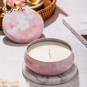 Vela aromática de cera de soja BYME multicolor en lata plana, hecha a mano, pequeña, romántica, de nicho, de alta gama, regalo de recuerdo con fragancia. - Product Image 2