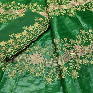 Tissu en Dentelle Nigériane <span class=keywords><strong>Mariage</strong></span> Nuptial Brodé Haut de Gamme Large <span class=keywords><strong>Bazin</strong></span> Coton Qualité Supérieure 7060 Largeur 160cm - Product Image 3
