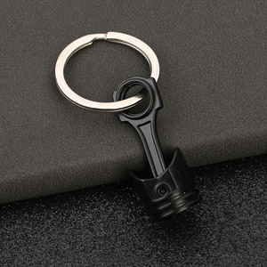 Porte-clés mousqueton en alliage 3D personnalisable en gros avec logo personnalisé, porte-clés promotionnels en métal en forme de piston de voiture - Product Image 4