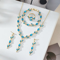 SA Collier, Boucles d'oreilles, Bague, Bracelet en alliage argenté motif feuille de vigne, Ensemble de bijoux de luxe pour soirée, Vente en gros pour femmes, Nuancier disponible
