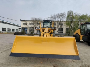 Niveleuse de marque réputée PY220C 220HP avec moteur Cummins, lame avant et ripper arrière, faible coût d'entretien - Product Image 5