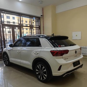 VW <span class=keywords><strong>T</strong></span>-<span class=keywords><strong>ROC</strong></span> <span class=keywords><strong>2020</strong></span> Blanco/Oscuro, SUV Compacto, Motor Turbo, Automático, Volante a la Izquierda, Gasolina, Asientos de Cuero, LED, Auto Usado - Product Image 4