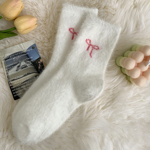 Giữa Chiều Dài Nữ Vớ Nhiệt Mềm Lông Giả Chồn Với Bow Thêu Mùa Đông Ấm Áp Dệt Kim Vớ Với Logo Trên Cuff Sử Dụng Hàng Ngày - Product Image 6