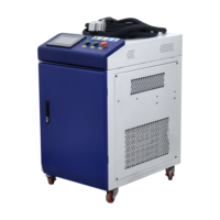 Machine de nettoyage au laser pulsé 1000W 2000W, nettoyeur laser portable à main pour l'élimination de la rouille, de la peinture et des revêtements, traitement des surfaces métalliques