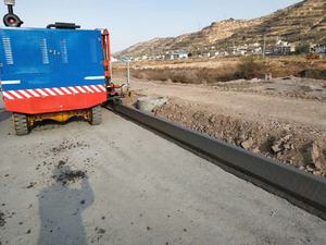 ठोस अंकुश लगाने पक्की सड़क करनेवाला/कंक्रीट Slipform पक्की सड़क करनेवाला सड़क निर्माण मशीनरी - Product Image 6