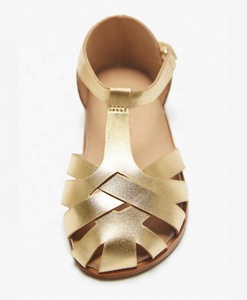 Nuova Estate Regolabile Cinghia Laterale <span class=keywords><strong>Oro</strong></span> In Pelle Metallizzata Bambini Pescatori <span class=keywords><strong>Sandali</strong></span> Per Le Ragazze - Product Image 3