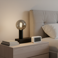 Lampe de table nordique avec base en peinture laquée et boule de verre, lampe de chevet LED pour la décoration de la maison