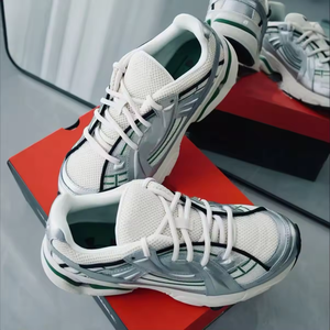 Zapatillas de Running Modernas Retro con Cordones/Sin Cordones, Cómodas, Transpirables, Ligeras, con Superficie de Malla, de Caña Baja - Product Image 1