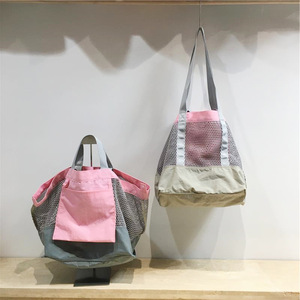 Sac à bandoulière en maille color-block réversible grande capacité, sac de shopping décontracté, style mode printemps 2024 - Product Image 3