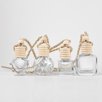 Vente en gros personnalisable Logo10ml suspendu dans un parfum voiture diffuseur bouteille vide voiture désodorisant parfum bouteille en verre