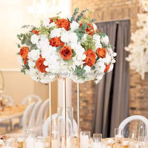 Fournitures de décoration de mariage : Centre de table bohème en terre cuite, arrangement floral haut de gamme avec roses en soie orange brûlé et herbe de la pampa - Product Image 5