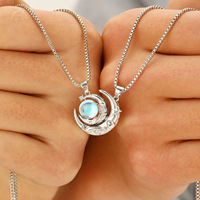 Maansteen Zon Maan Magnetische Paar Kettingen Passende Clavicula Ketting Valentijnssieraden Cadeau voor Koppels