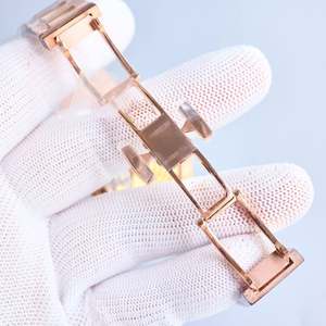 Montre de luxe vintage sportive, hommage au design octogonal, lunette incrustée de pierres précieuses colorées, bracelet finition satinée, étanche 30m - Product Image 6