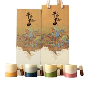 Set Regalo di Tazze in Ceramica con Manici in Legno, Stile Cinese Moderno, per Ospitalità e Migliori Amici - Product Image 5
