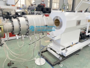 Máquina de fabricación de tubos de conducto eléctrico certificado CE RUIJIE, línea de extrusión de tubos UPVC, extrusoras de plástico certificadas - Product Image 4