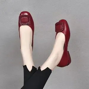 Moda yürüyüş ayakkabısı günlük giyim kadınlar için rahat ayakkabılar ucuz düz ayakkabı yeni stiller