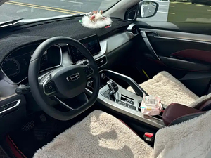 Autos Usados Baratos, Geely 2020 BinYue PRO 240T DCT Hunter, Volante a la Izquierda, Tracción Delantera, SUV Compacto Turbo de 5 Plazas, Autos Usados en Venta - Product Image 5