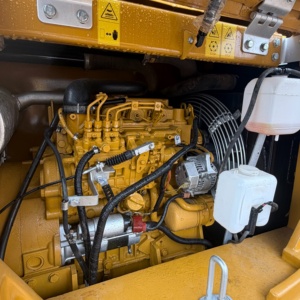 Excavadora Hidráulica Mitsubishi 307 Usada de Alta Calidad, 7 Toneladas, Motor PLC, Caja de Cambios, Bomba, Rodamientos - Excelente Estado, Modelo 2021 - Product Image 4