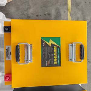 Batería LiFePO4 de 24V200Ah para Carrito Eléctrico de Campo de Golf con Larga Duración Estable - Product Image 5