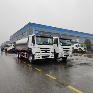 <span class=keywords><strong>Camion</strong></span> à huile de lait en acier inoxydable de qualité alimentaire, <span class=keywords><strong>camion</strong></span>-citerne d'eau, <span class=keywords><strong>camion</strong></span> de transport de lait, 6x4 RHD <span class=keywords><strong>30m3</strong></span> - Product Image 4