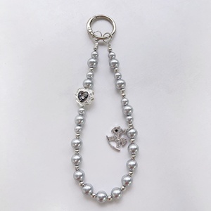 Correa de Lujo para Teléfono con Cuentas, Pulsera Antipérdida, Mariposa 3D, Perlas, Cordón Exquisito para Teléfono, Venta al por Mayor - Product Image 3