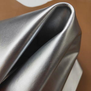 Tessuto Vintage in <span class=keywords><strong>pelle</strong></span> conciata all'olio nero argento Color oro <span class=keywords><strong>pelle</strong></span> di vacchetta materiale conciata al vegetale per artigianato fatto a mano - Product Image 4