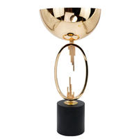Ornements d'art moderne créatifs pour table, centre de table de mariage, vase, support à fleurs en métal doré haut pour la décoration de table de fête ou de mariage à la maison