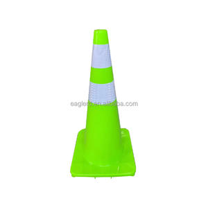 Yol güvenliği için <span class=keywords><strong>70cm</strong></span> turuncu yumuşak PVC trafik konisi - Product Image 5