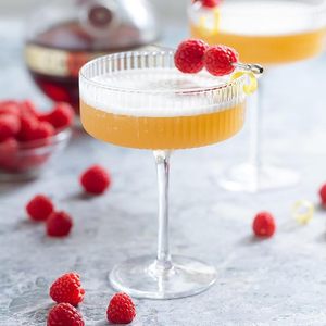 Copa de Martini Clásica de 10 oz, Elegante Copa Manhattan Soplada a Mano, para Cócteles, Champán, <span class=keywords><strong>Bar</strong></span> y Regalos - Product Image 4